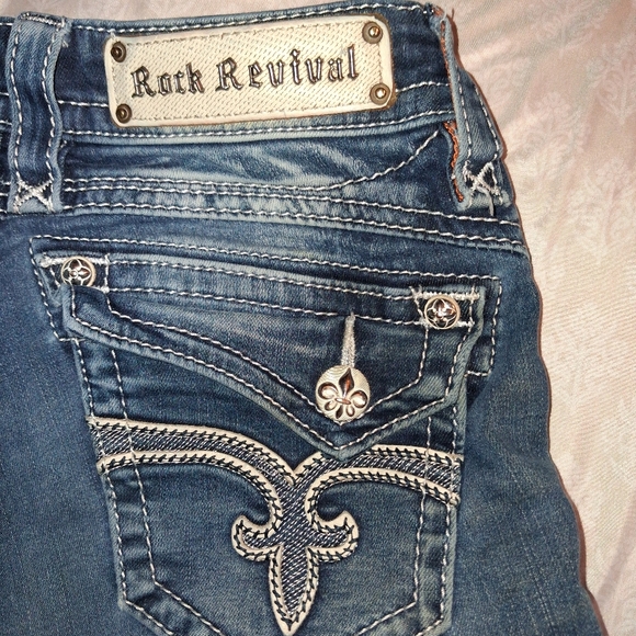 Denim - Rock Revival Distressed Capri